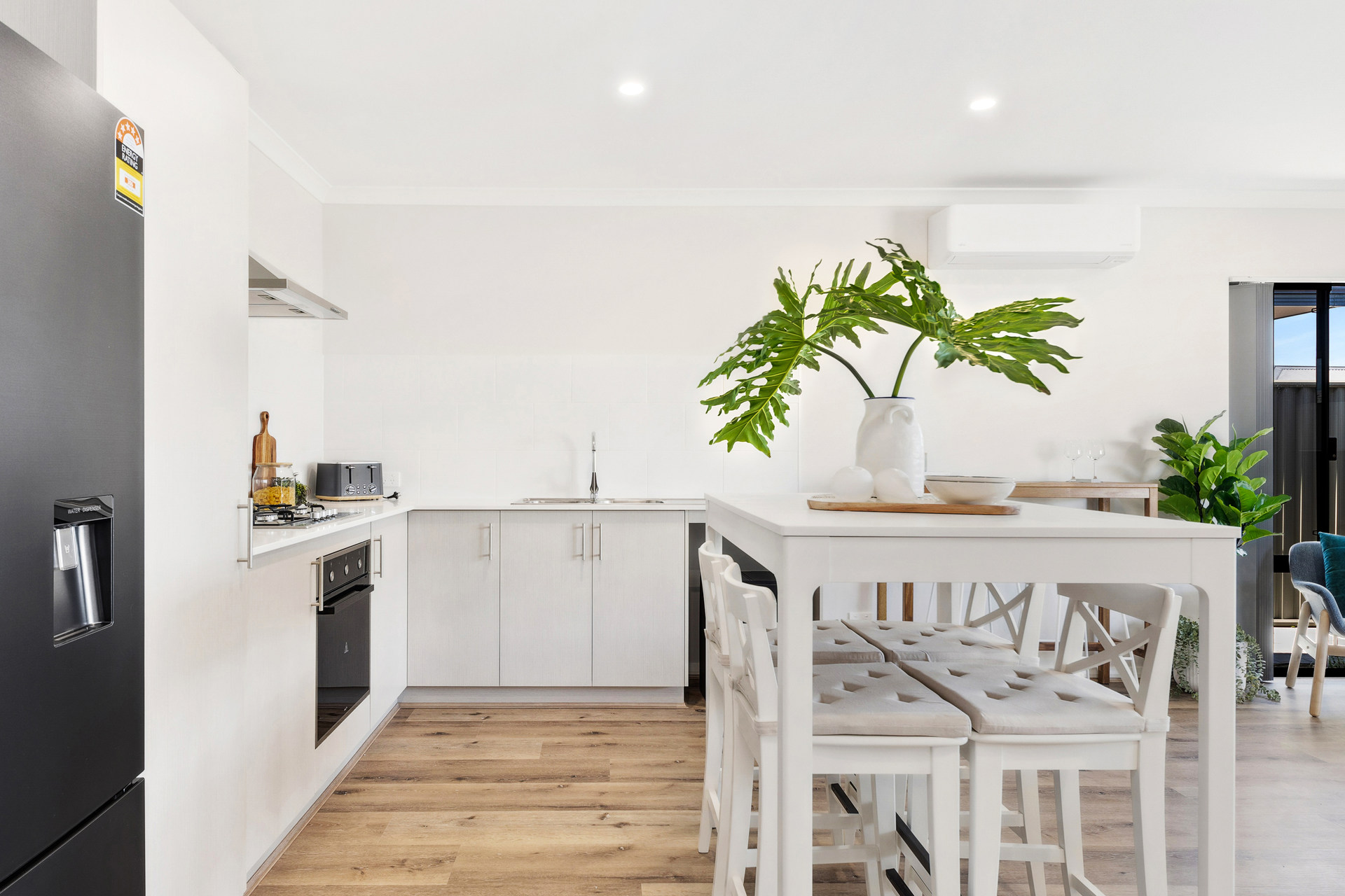 WEB 13 Chaplin Road Success 18